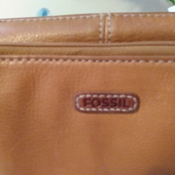 Fossil Organizer Brown Leather Bag - Picture 8 of 13